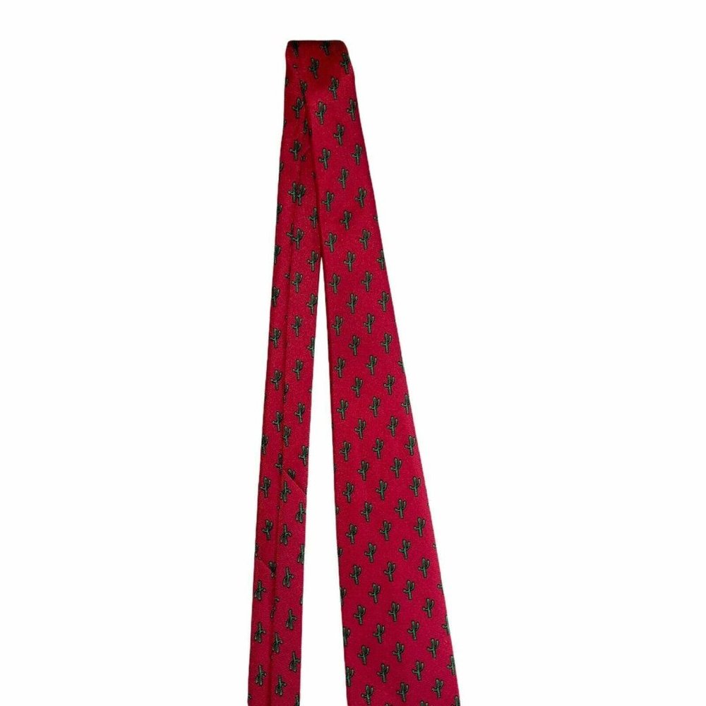 317 Saguaro Cactus St Nick Pointed Classic Necktie - Picture 5 of 11
